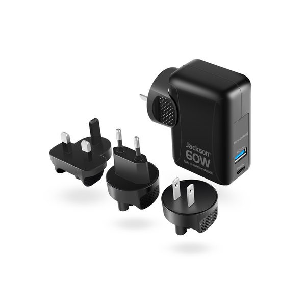 Move Worldwide 60W USB Adaptor + Carry Case